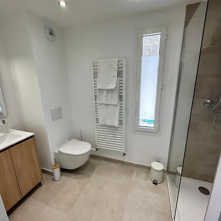 Le Toit Penche * Tardinghen